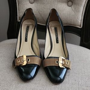 Laundry by Shelli Segal Black and Gold Pumps 8M
